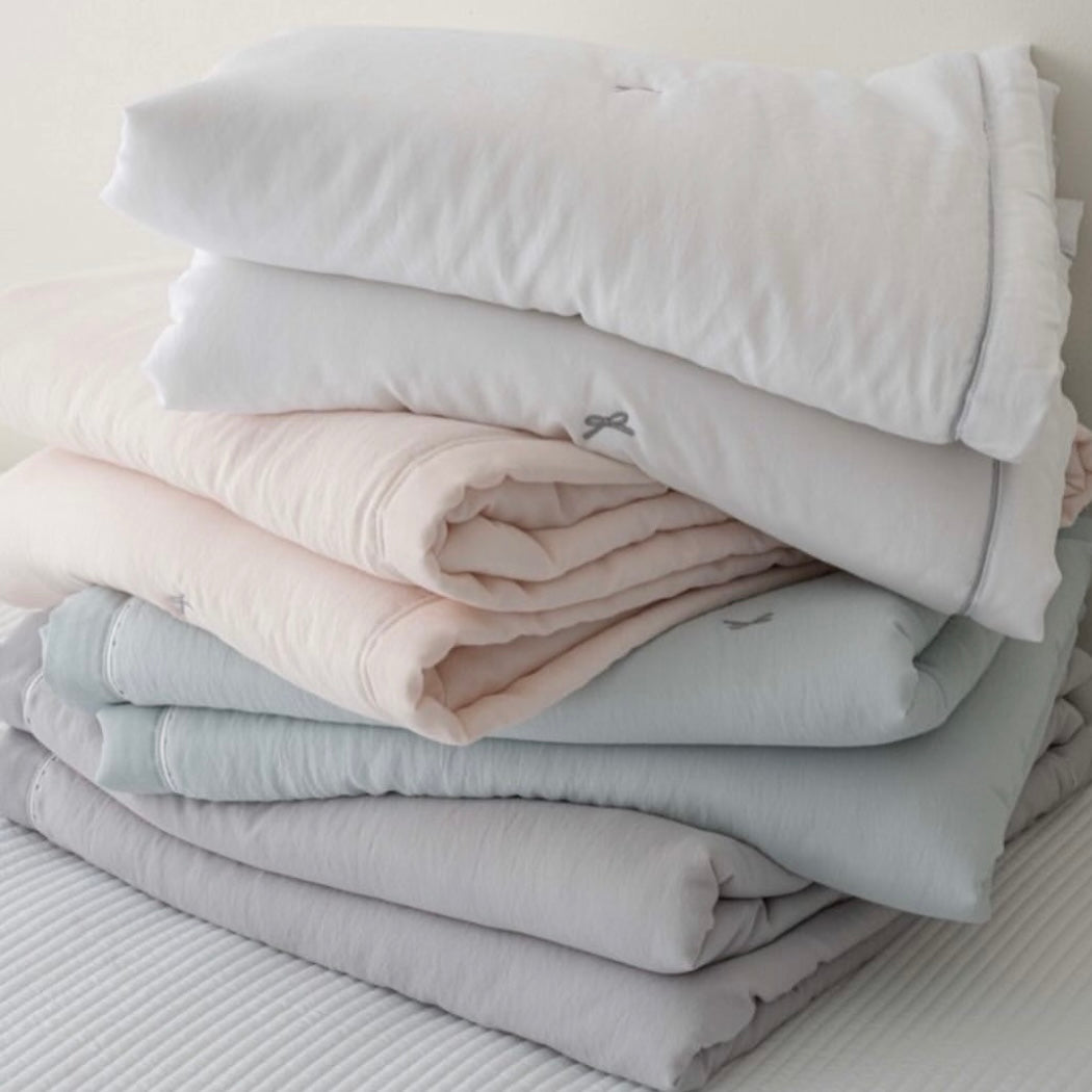 【韓國製涼感被🧊|含雙人size】淨色蝴蝶結刺繡涼感被