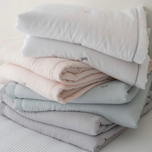 【韓國製涼感被🧊|含雙人size】淨色蝴蝶結刺繡涼感被