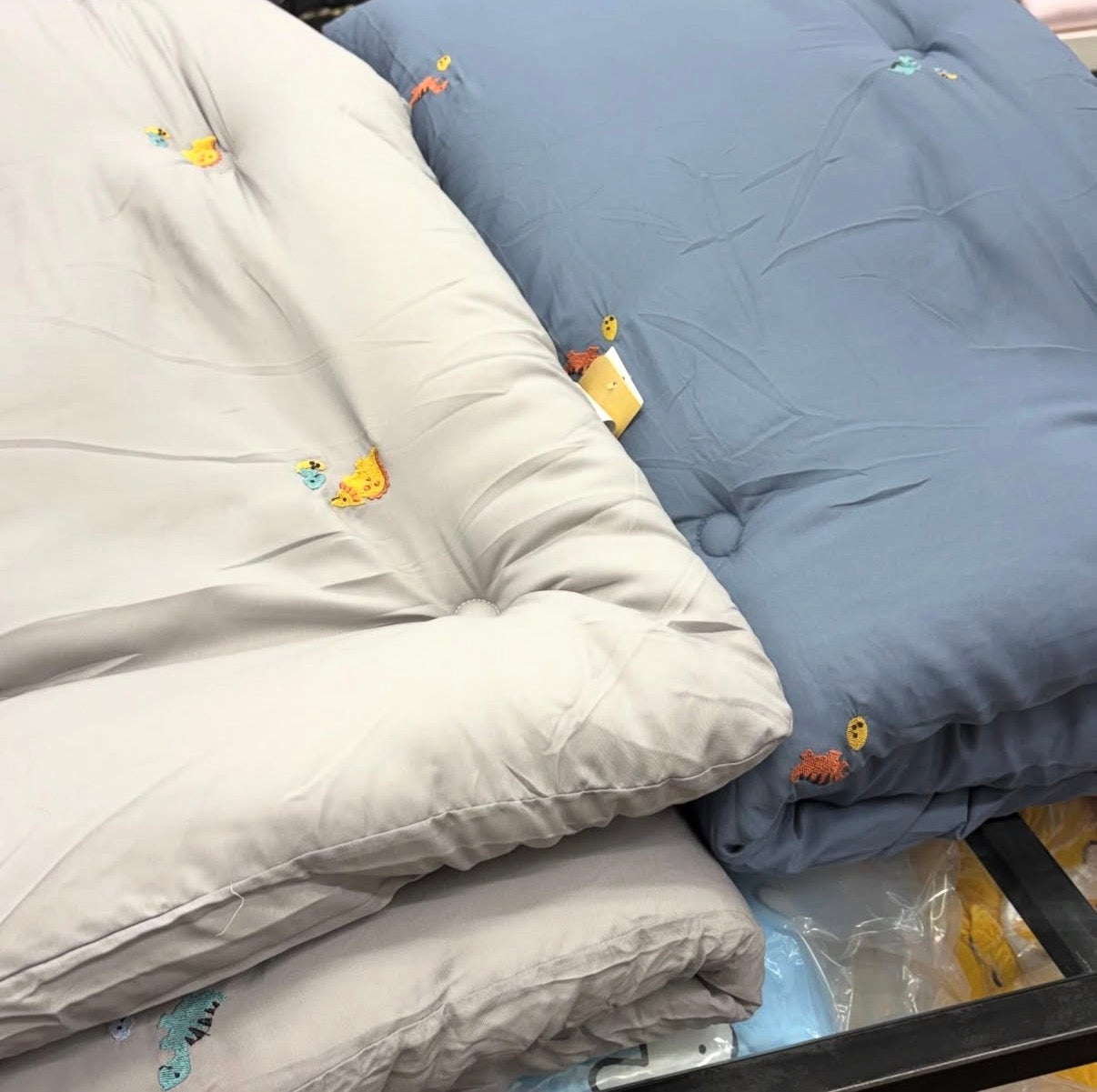 【韓國製四季厚被】恐龍刺繡四季厚被 100%天絲