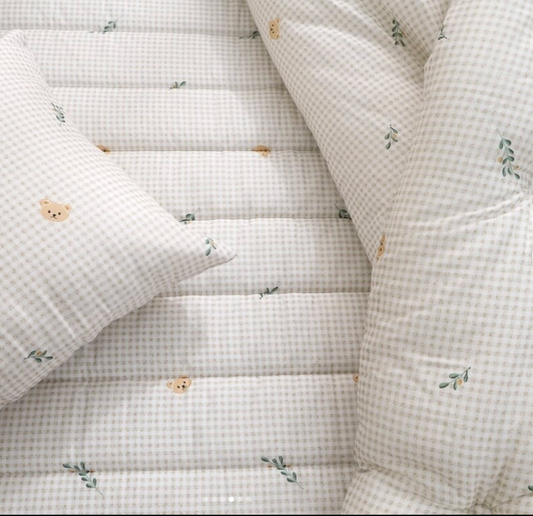 【韓國製天絲床墊】樹葉小熊格紋床墊 100%天絲