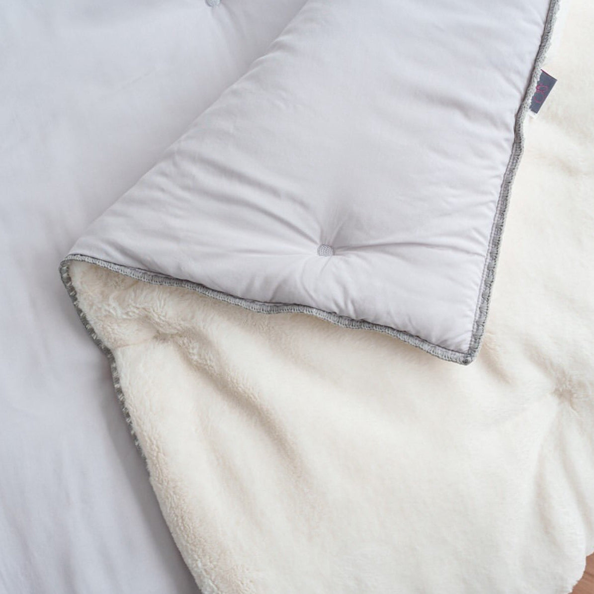 【韓國製冬被】圓點冬被 雙面製造 100%天絲+毛毛