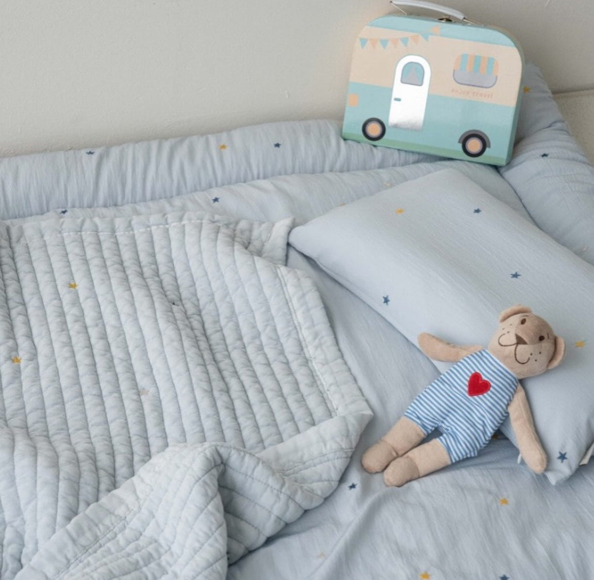 【韓國製小寶寶套裝】簡約星星100%天絲套裝（枕頭+床墊+被）